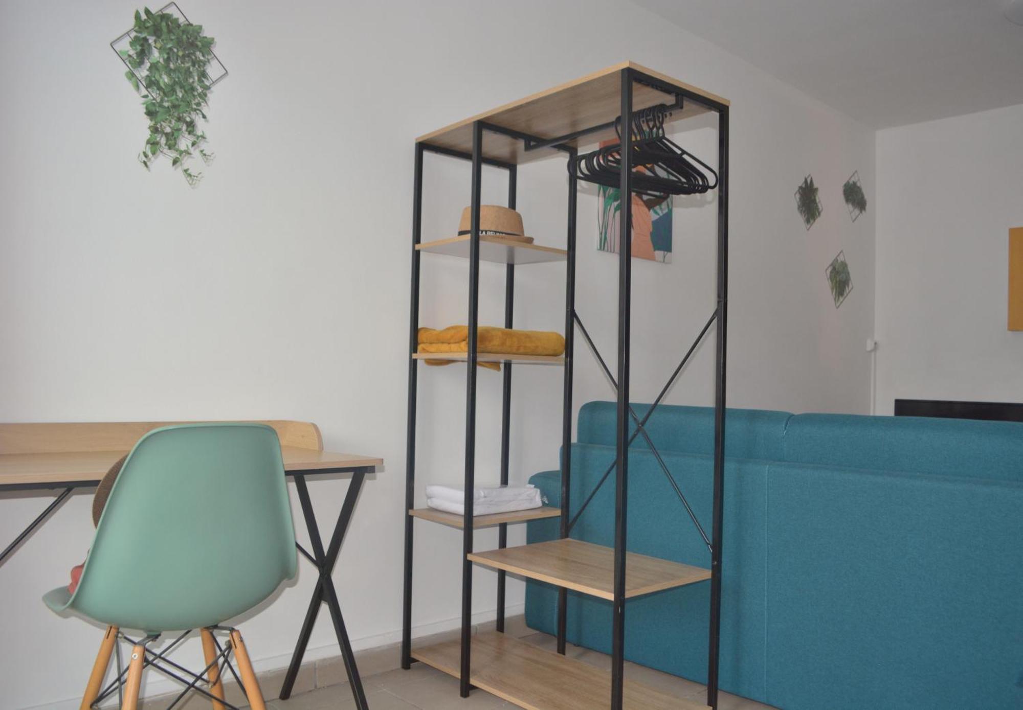 Comme Chez Soi - Studio Tout Equipe - By Sister Home Saint-Denis Bagian luar foto